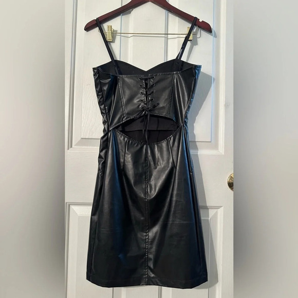 ADELE FADO 6 ITALIAN Faux Leather Corset Dress Sweetheart Neck Back Cut Out SEXY - Picture 1 of 11